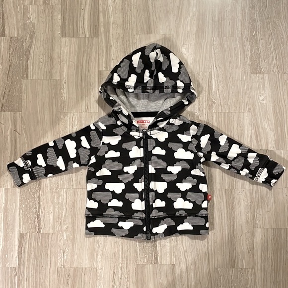 Skip Hop hoodie and pants 2 piece set for baby - Picture 2 of 8